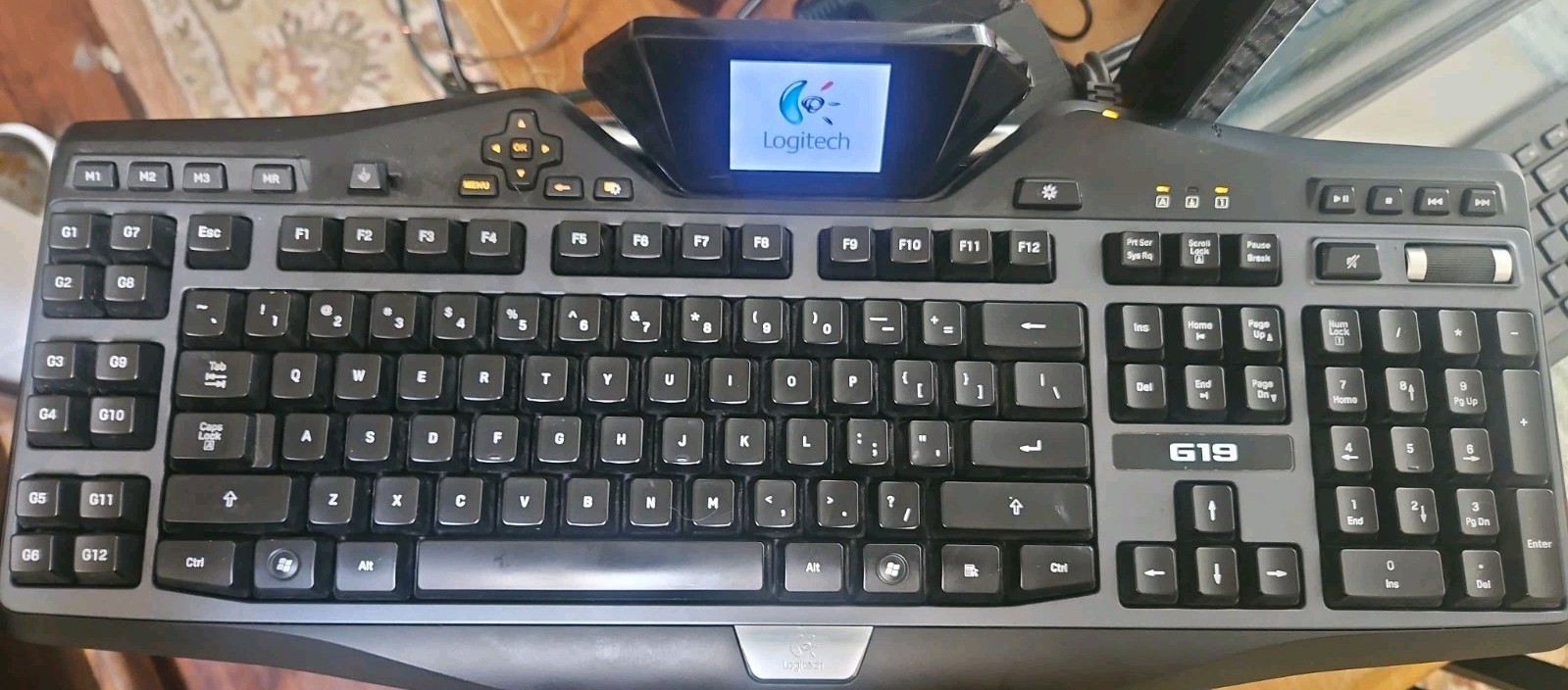 Logitech G19 Gaming Keyboard Color LCD Screen Backlit USB PC Windows Gaming