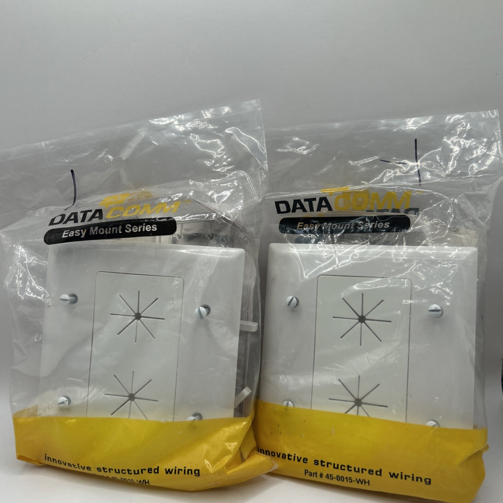 2 DATACOMM ELECTRONICS 45-0015-WH 2-Gang Cable Plate with Flexible Opening White