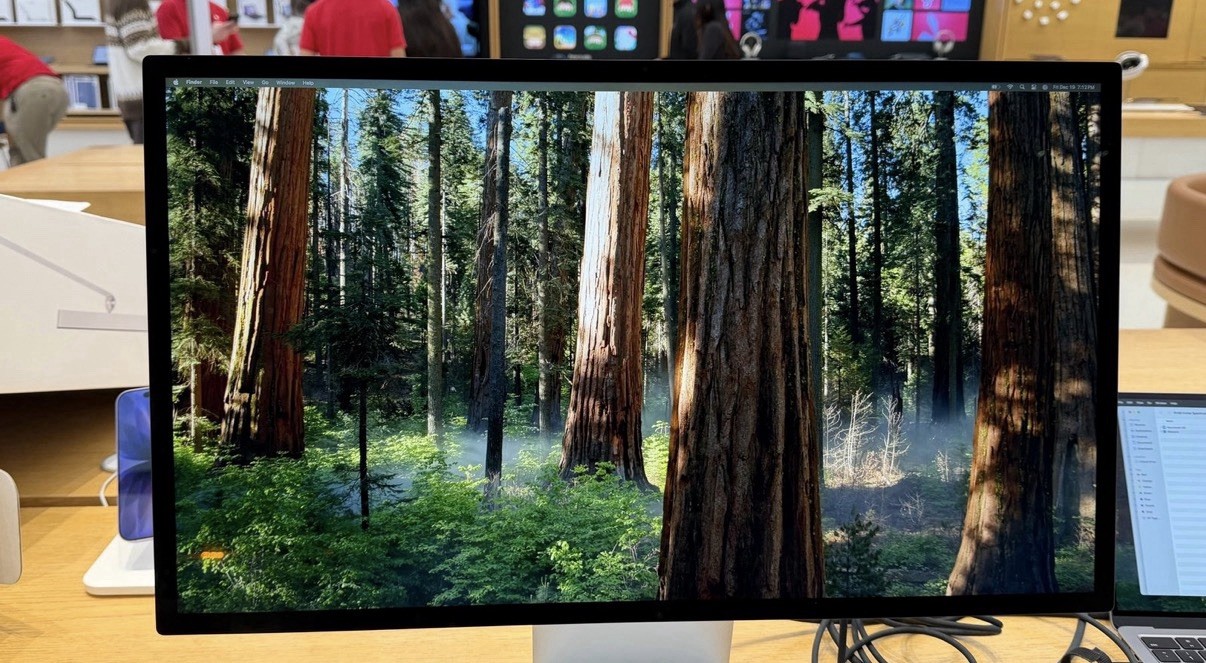 Apple Studio Display 27” 5K Retina – AppleCare+ Included until 2027