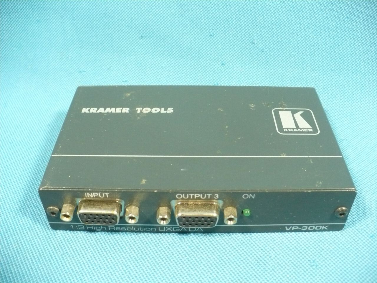 Kramer Tools VP-300K 1:3 High Resolution UXGA DA Distribution Amplifier