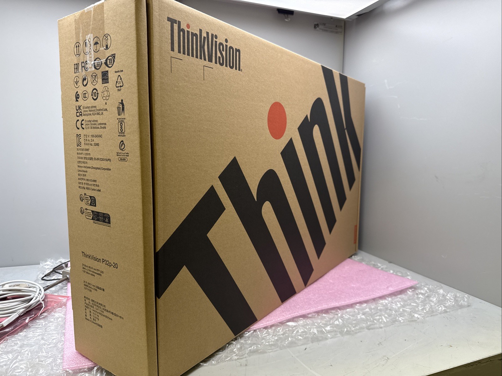 Lenovo ThinkVision P32p-20 31.5 inch Widescreen 4K LED Monitor Great Condition