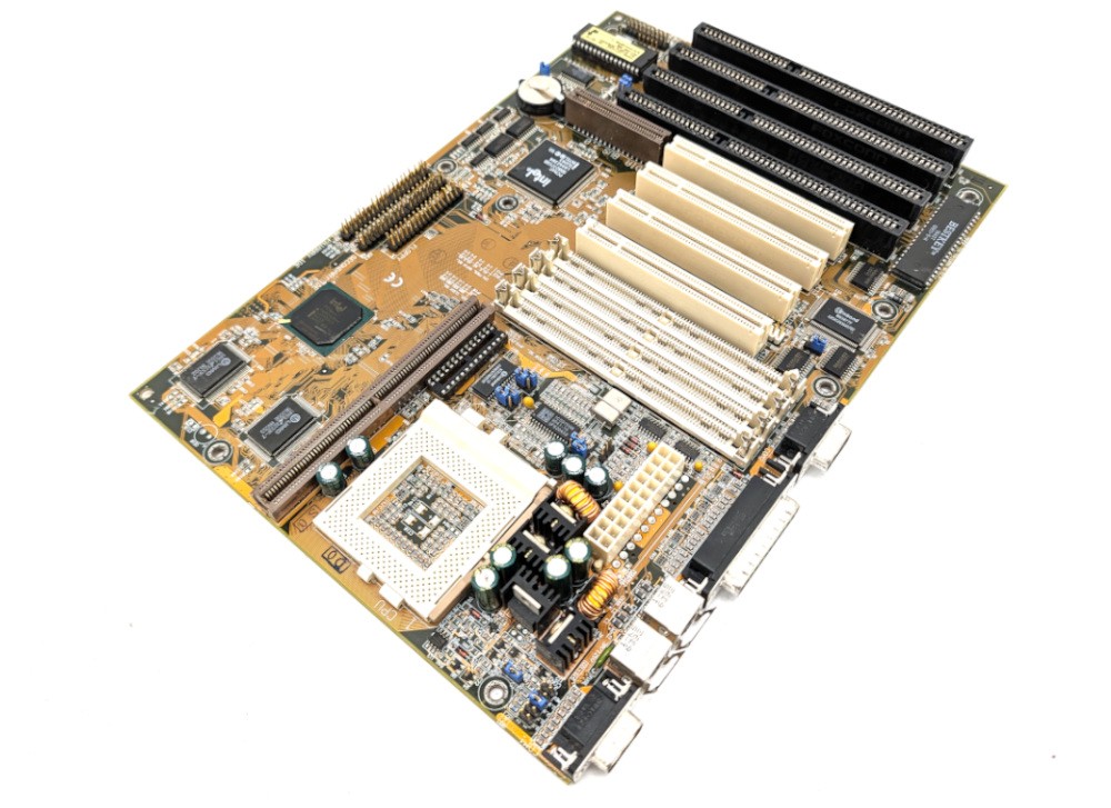 Untested ASUS P/I-XP55T2P4 REV 3.00 Motherboard Socket Socket 7 Retro Vintage