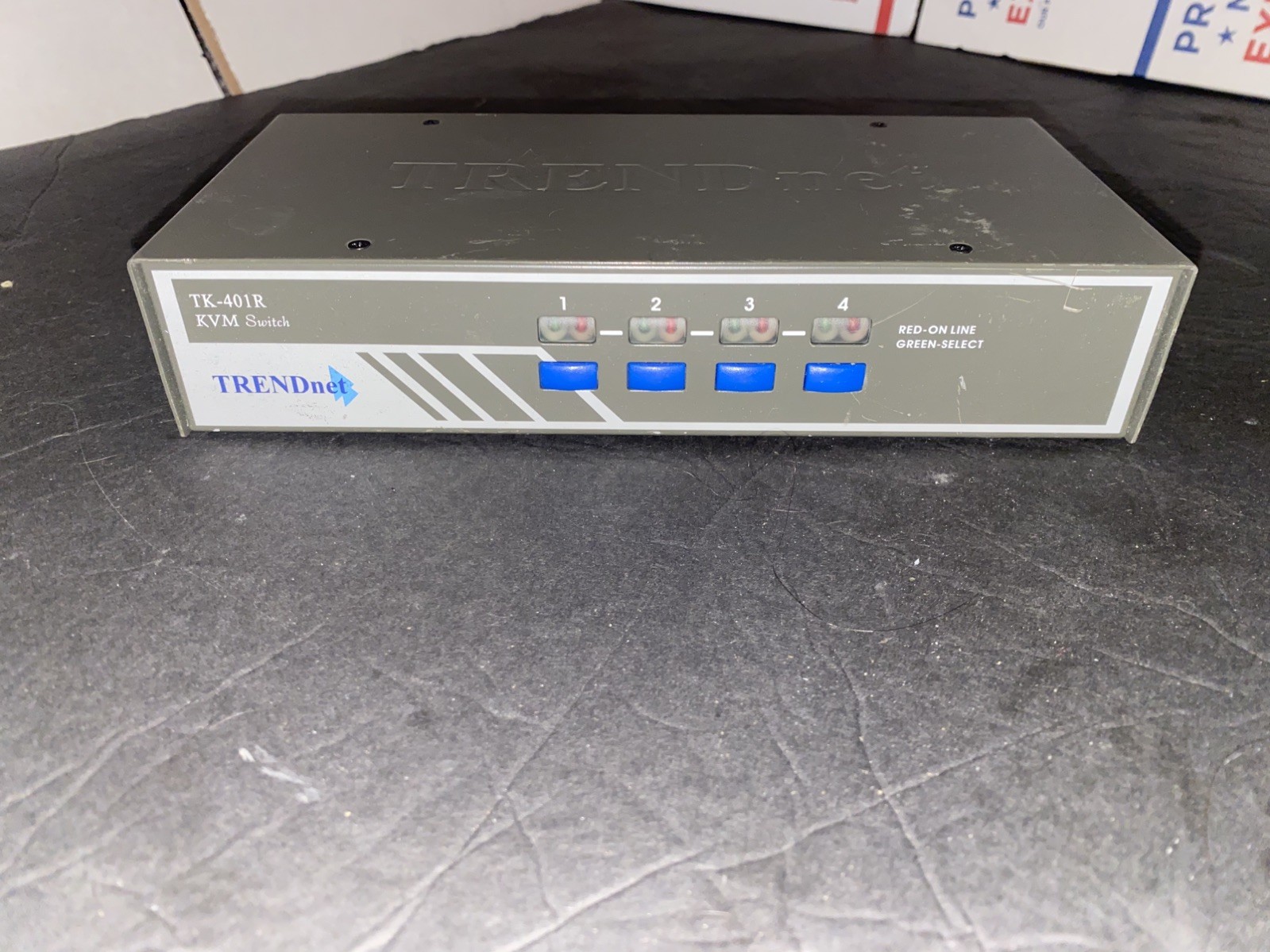 TRENDnet TK-401R KVM Switch Vintage Rack Mount Display Switch Module NO PWR CORD