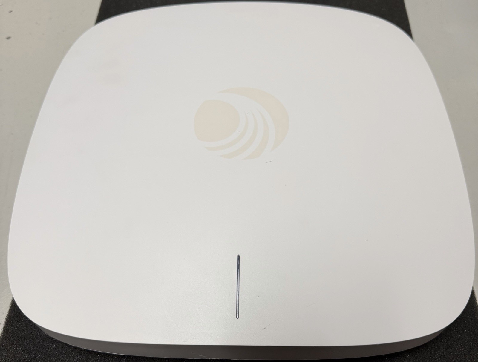 Cambium Networks XE5-8 - 9608 Mbit/s - 574 Mbit/s - 4804 Mbit/s