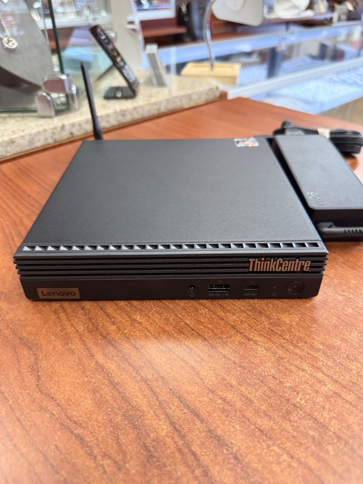 Lenovo Thinkcentre M75Q Gen 2 | 8GB 256GB | Ryzen 5 PRO 4650GE 3.3GHz