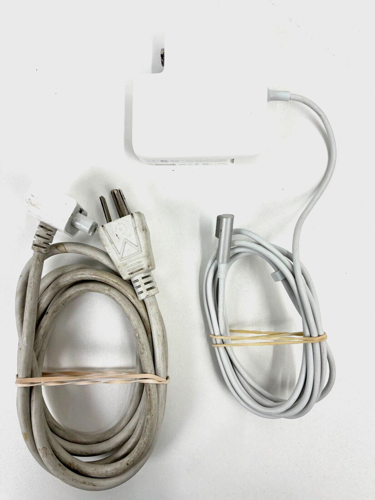 Apple MagSafe 60W AC Power Adapter w/ Wall Plug A1330 A1344 A1184