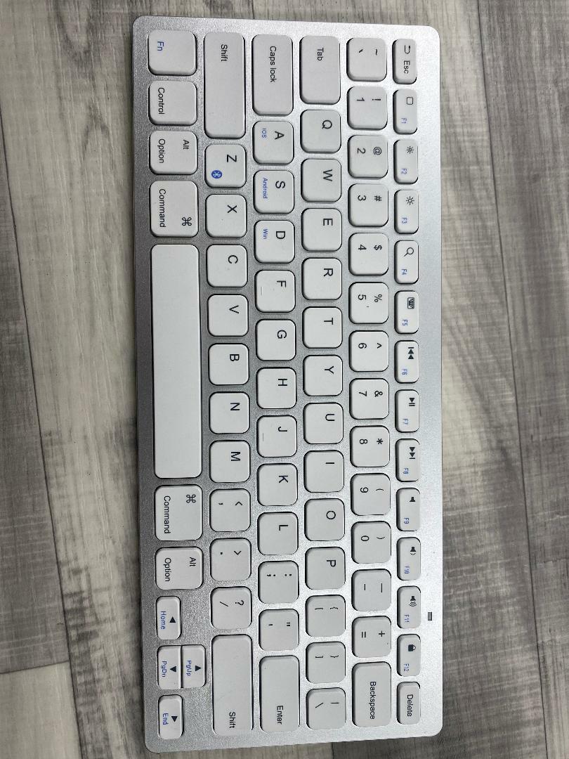 Anker Ultra Compact Slim Wireless Bluetooth Keyboard iOS Android Windows and Mac