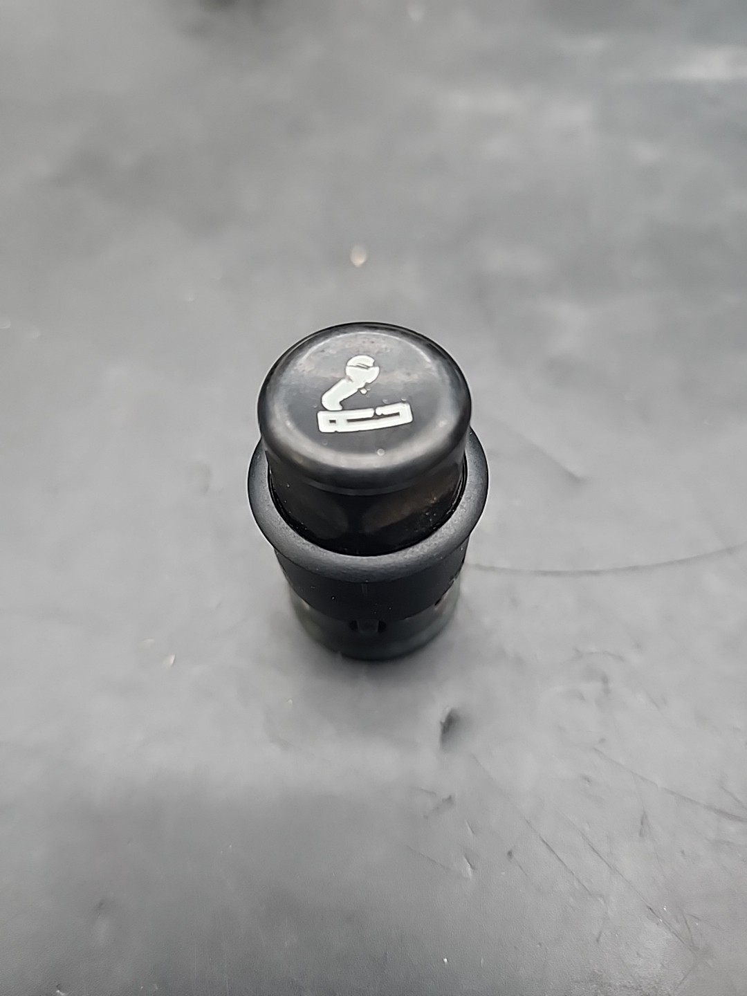 FACTORY PORSCHE 911 996 997 991 CAYENNE PANAMERA MACAN CIGARETTE LIGHTER OEM 