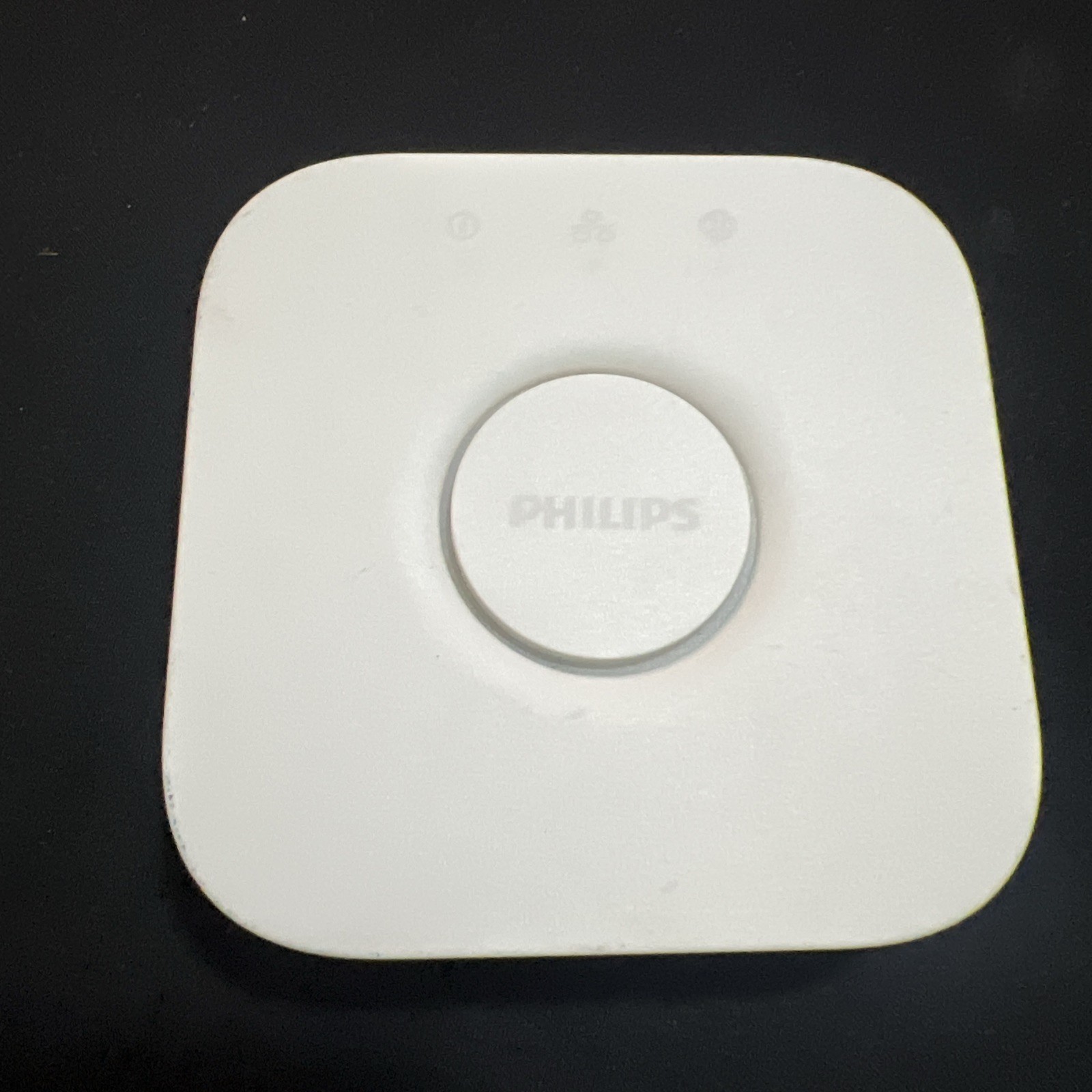 Philips Hue Bridge 2.1 Smart Lighting System Hub Model 3241312018A