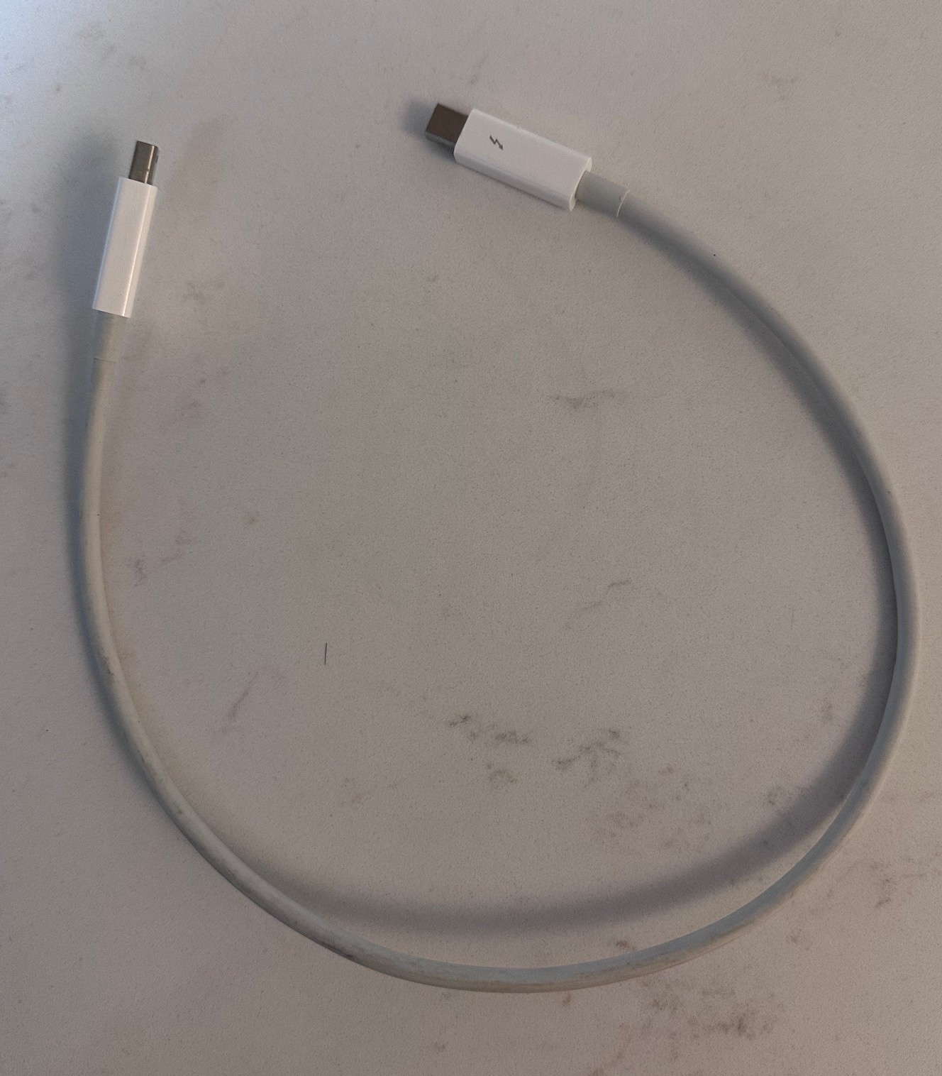 Genuine Apple Thunderbolt 2 Cable 0.5m A1410 MD862LL/A White Mini DP