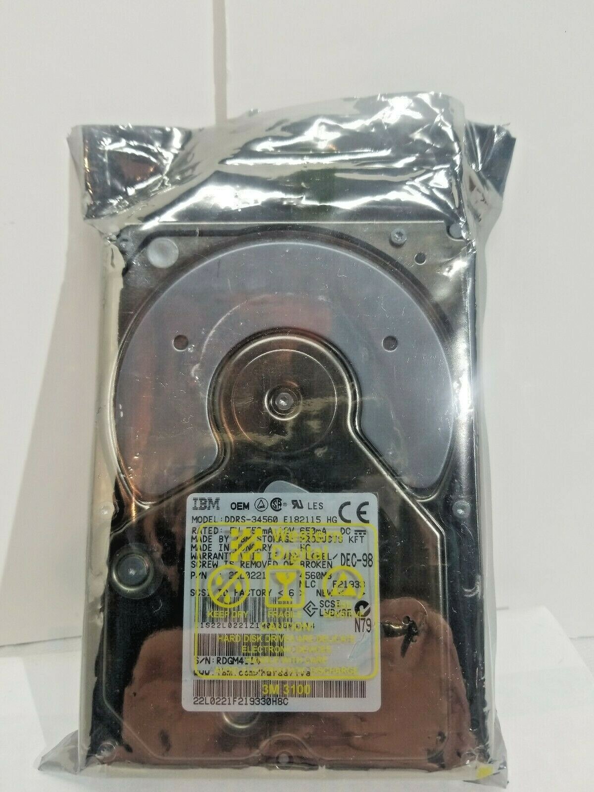 IBM OEM DDRS-34560 E182115 SCSI MADE IN HUNGARY
