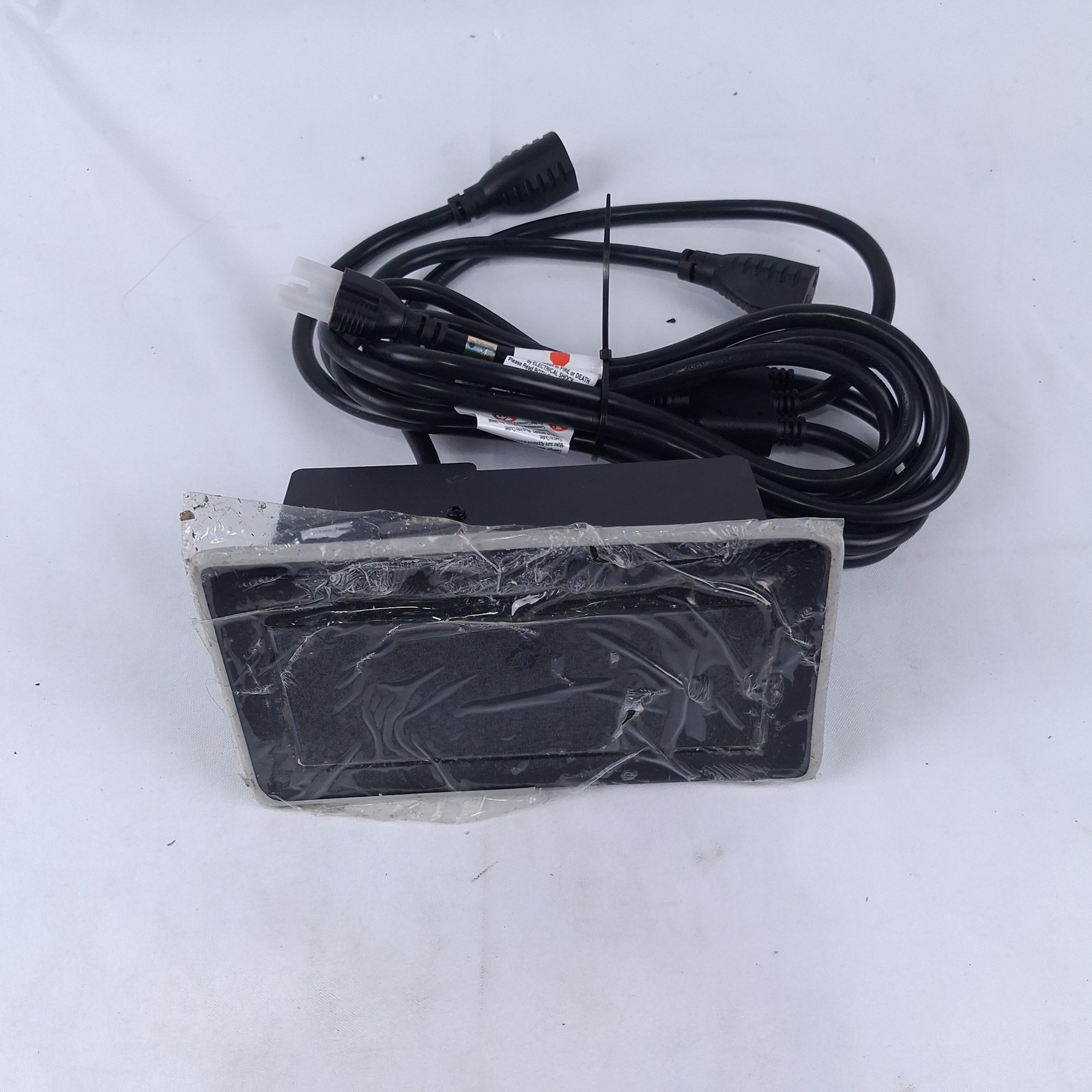 Extron Cable Cubby 222 US Furniture Power Distribution Unit 125V 12A 2 AC Outlet