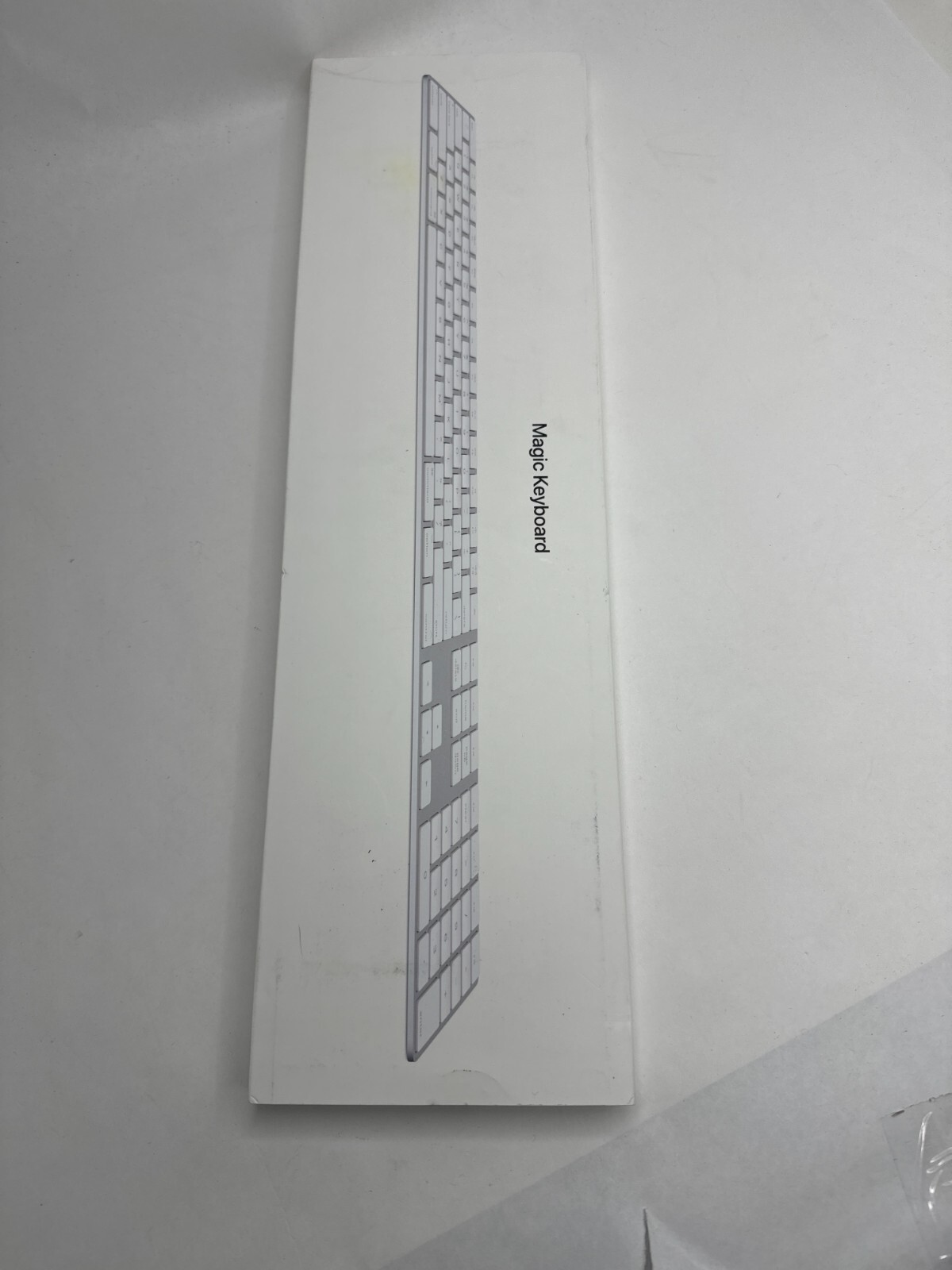 Apple Magic Keyboard with Numeric Keypad Silver MQ052LL/A Wireless A1843 white