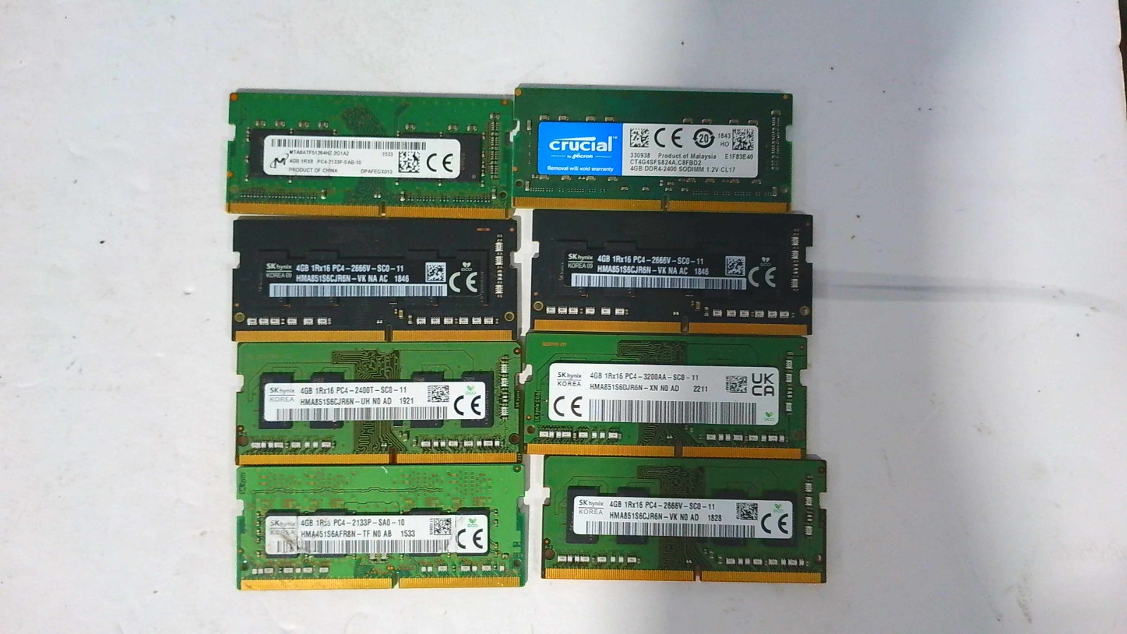[ BULK LOT OF 8 ] 4GB DDR4 Laptop RAM CRUCIAL, HYNIX etc.