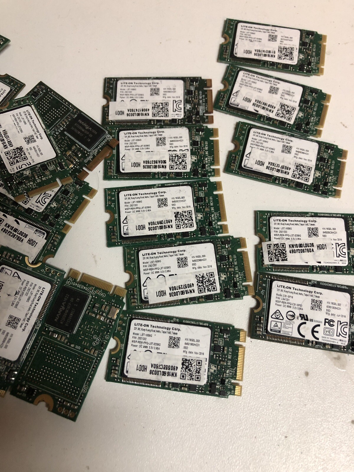 Lot 10 pcs - 16GB SSD NGFF M.2 2242 LITE-ON IT CORPORATION