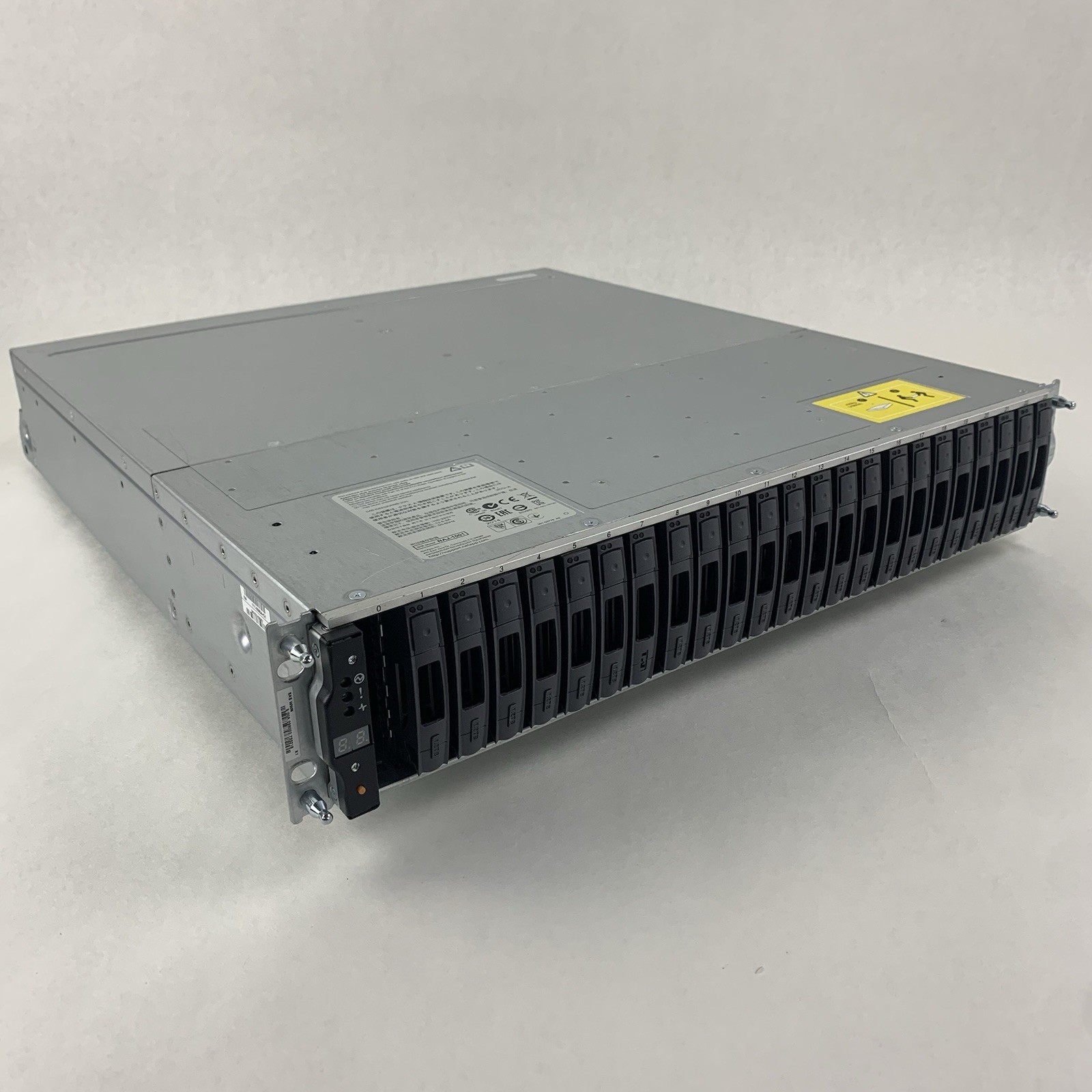 NetApp NAJ-1001 Disk Array Controller 23 Caddies 2x PSU 2x IOM6 Controller Cards