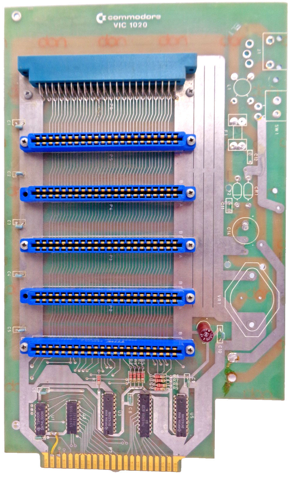 COMMODORE VC-20 / VIC-20 -- MODULPLATINE VIC-1020 TEILBESTÜCKT (COMMODORE)