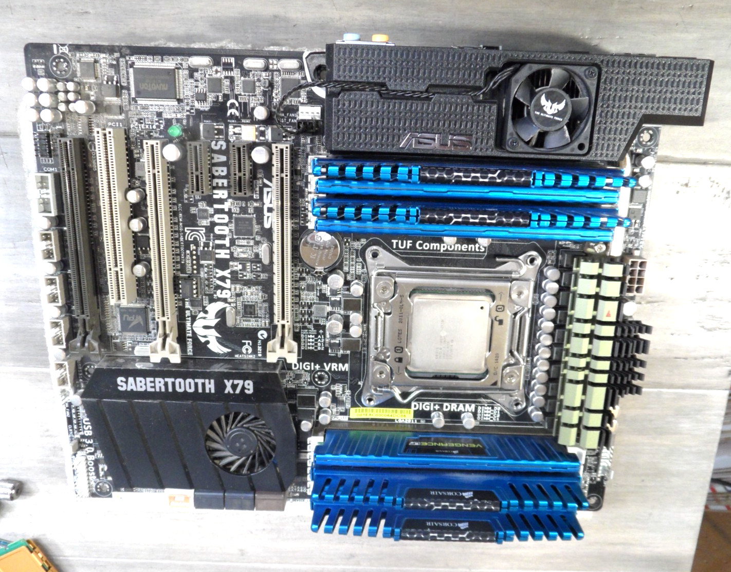 ASUS SABERTOOTH X79 Motherboard With i7-3930K CPU and 32 Gb Ram LGA2011