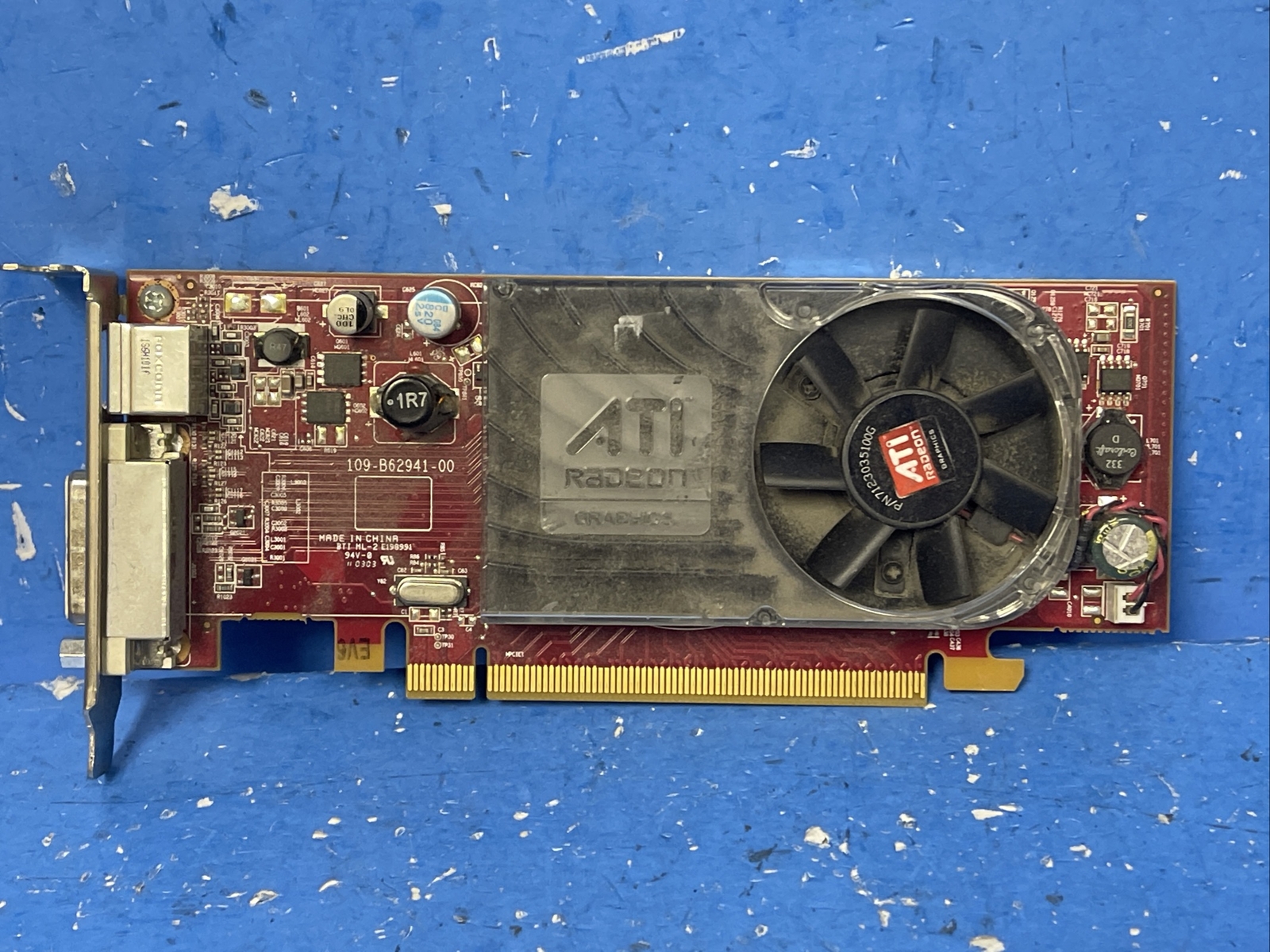 Dell ATI Radeon HD 3450 (X399D) 256MB GDDR3 SDRAM PCI Express x16 Graphics