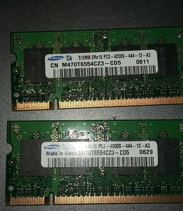 Samsung 1GB 2x512MB DDR2 RAM PC2-4200S Laptop Memory Memory Notebook