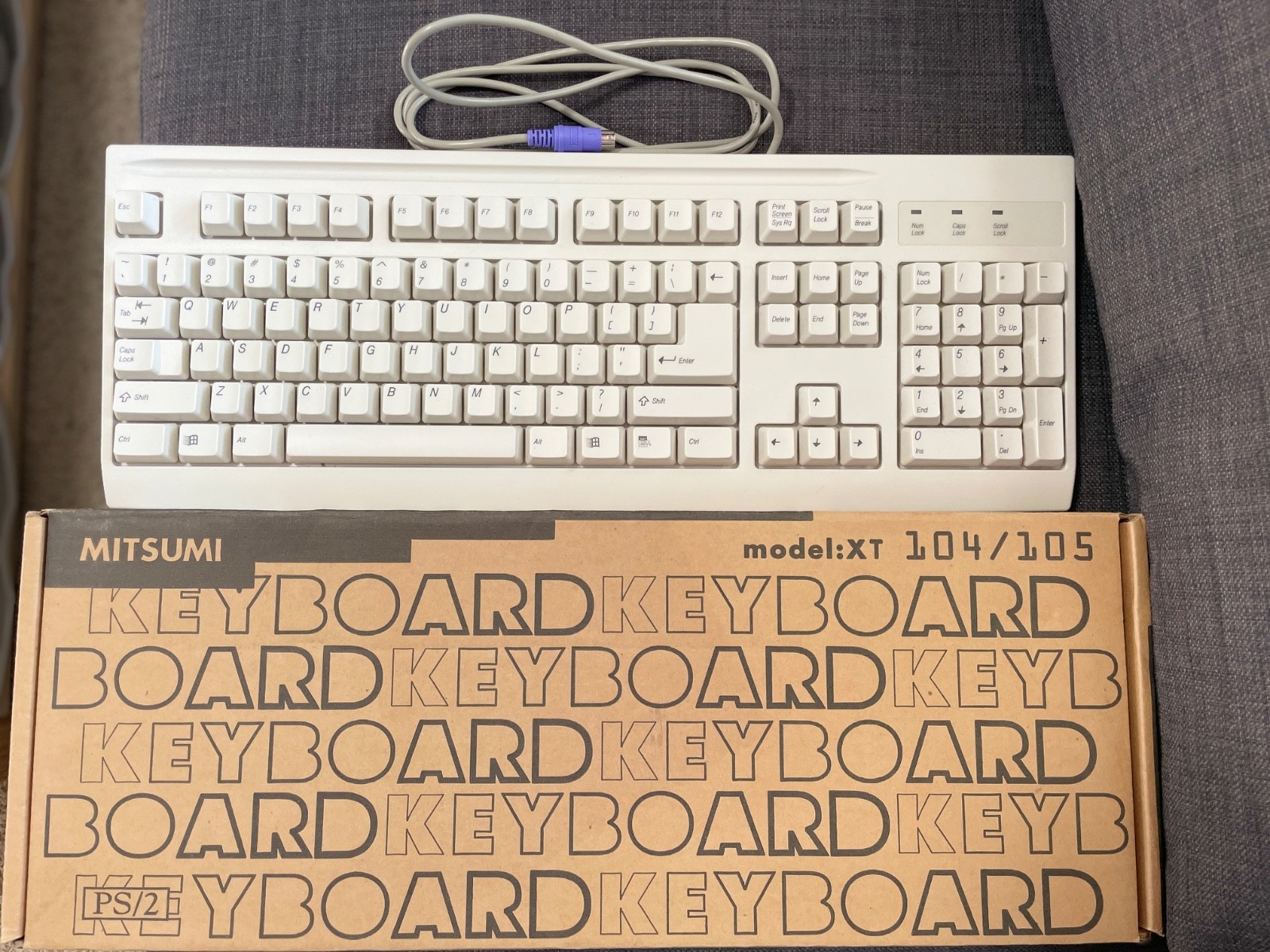Mitsumi Wired Keyboard Model KFK-EA4XT Used, Excellent Condition