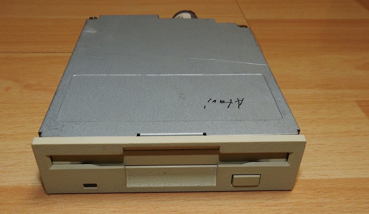 Floppy YE Data, YD-701 6031 B, OK, for Atari ST, TT030, F030, Amiga, Apple, SUN...