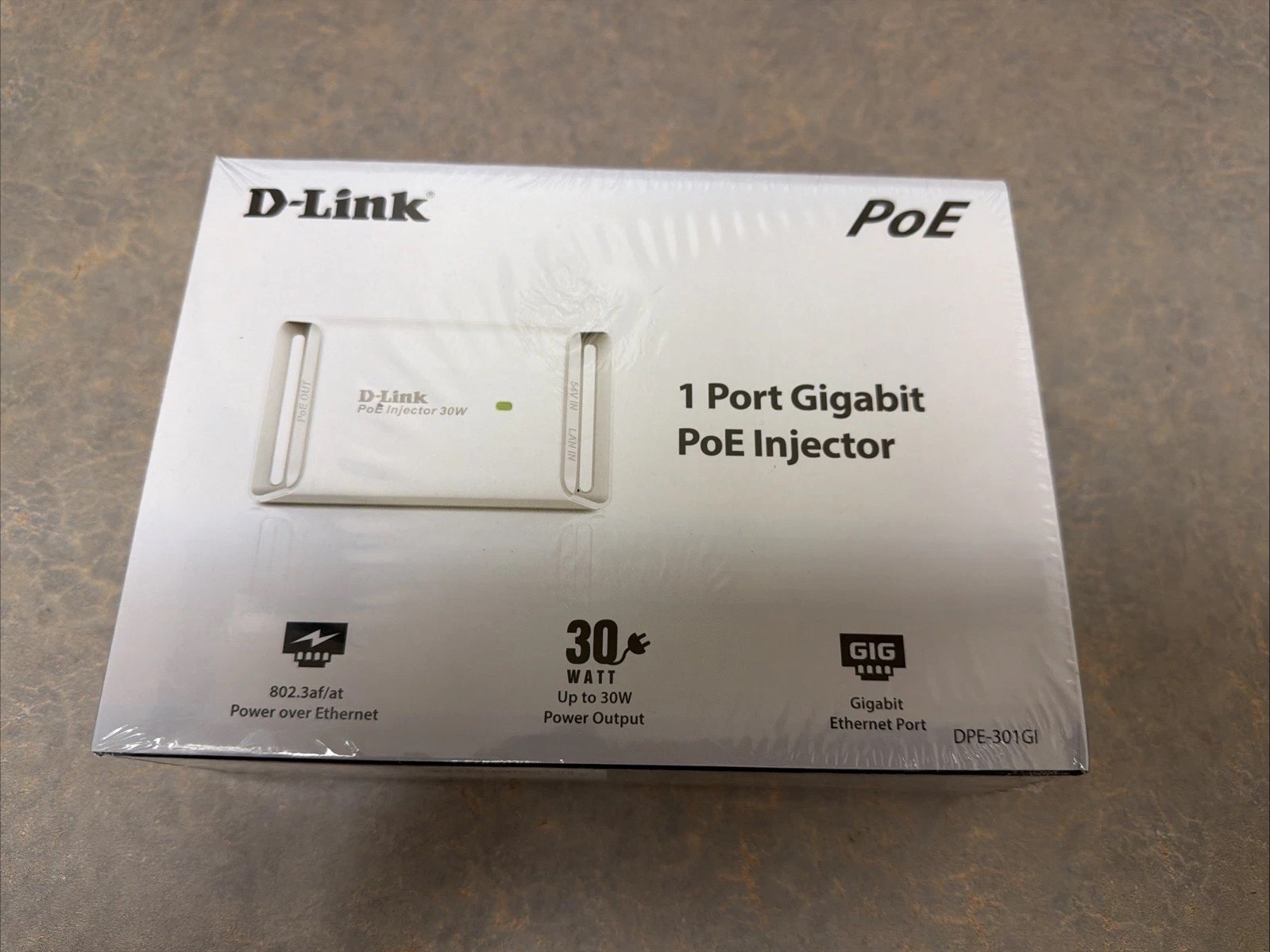 D-Link DPE-301GI Gigabit PoE+ Injector 30 Watts.   s1
