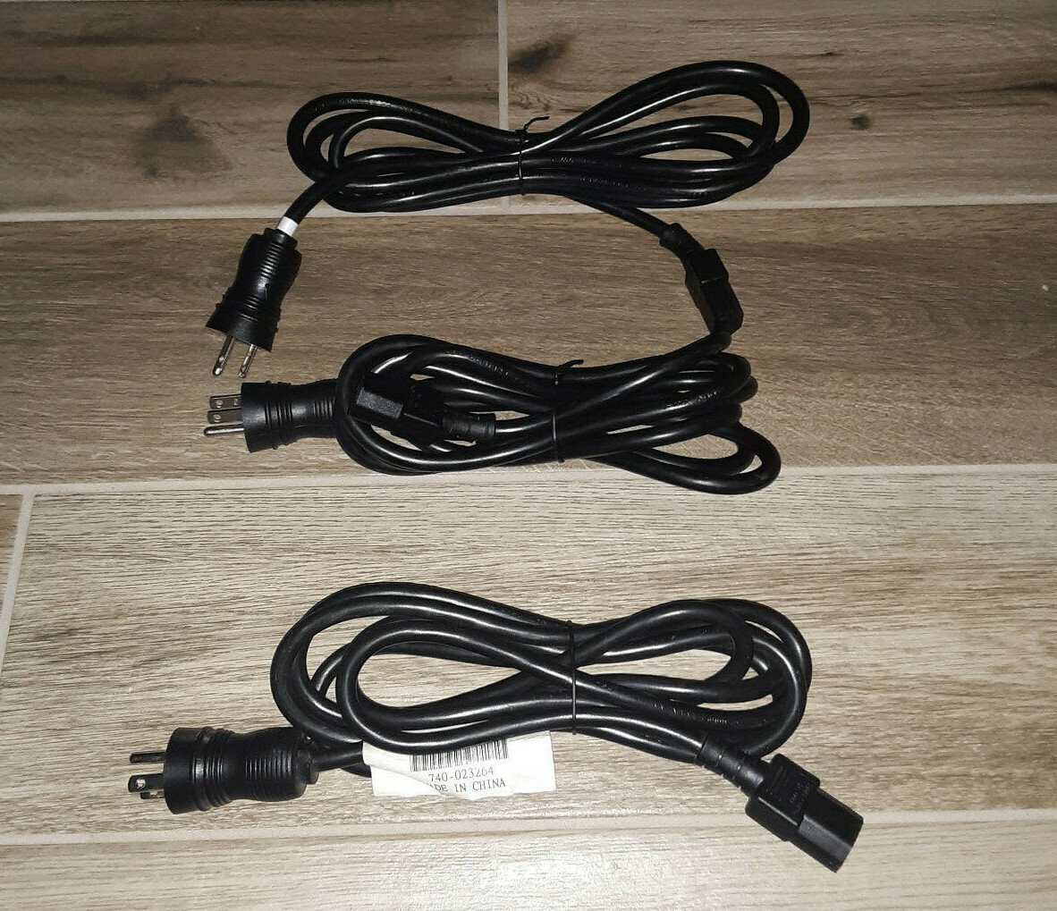 Juniper Power Cord 740-023264 Hospital Grade KC-003 [C-13 x KC-080 (5-15P)] 13A