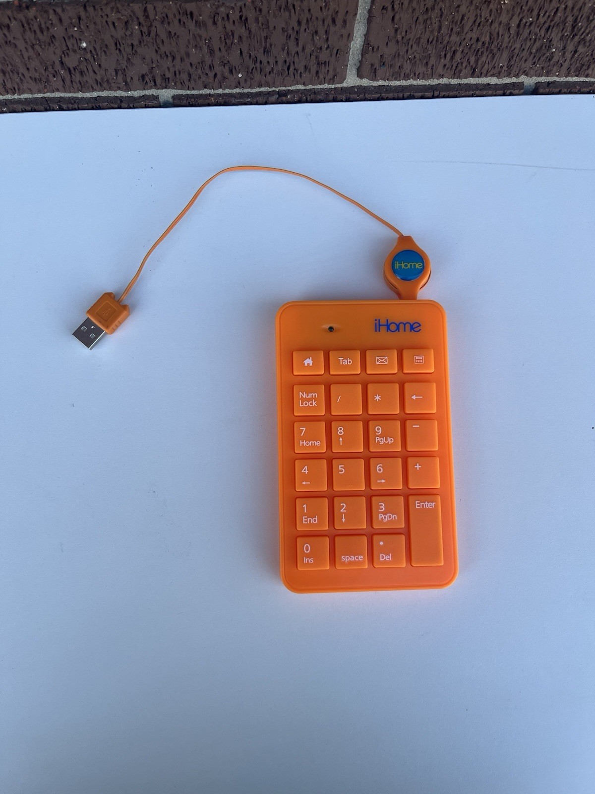 23 Key Retractable USB Numeric Keypad Wired Number Pad for Laptop Data Entry