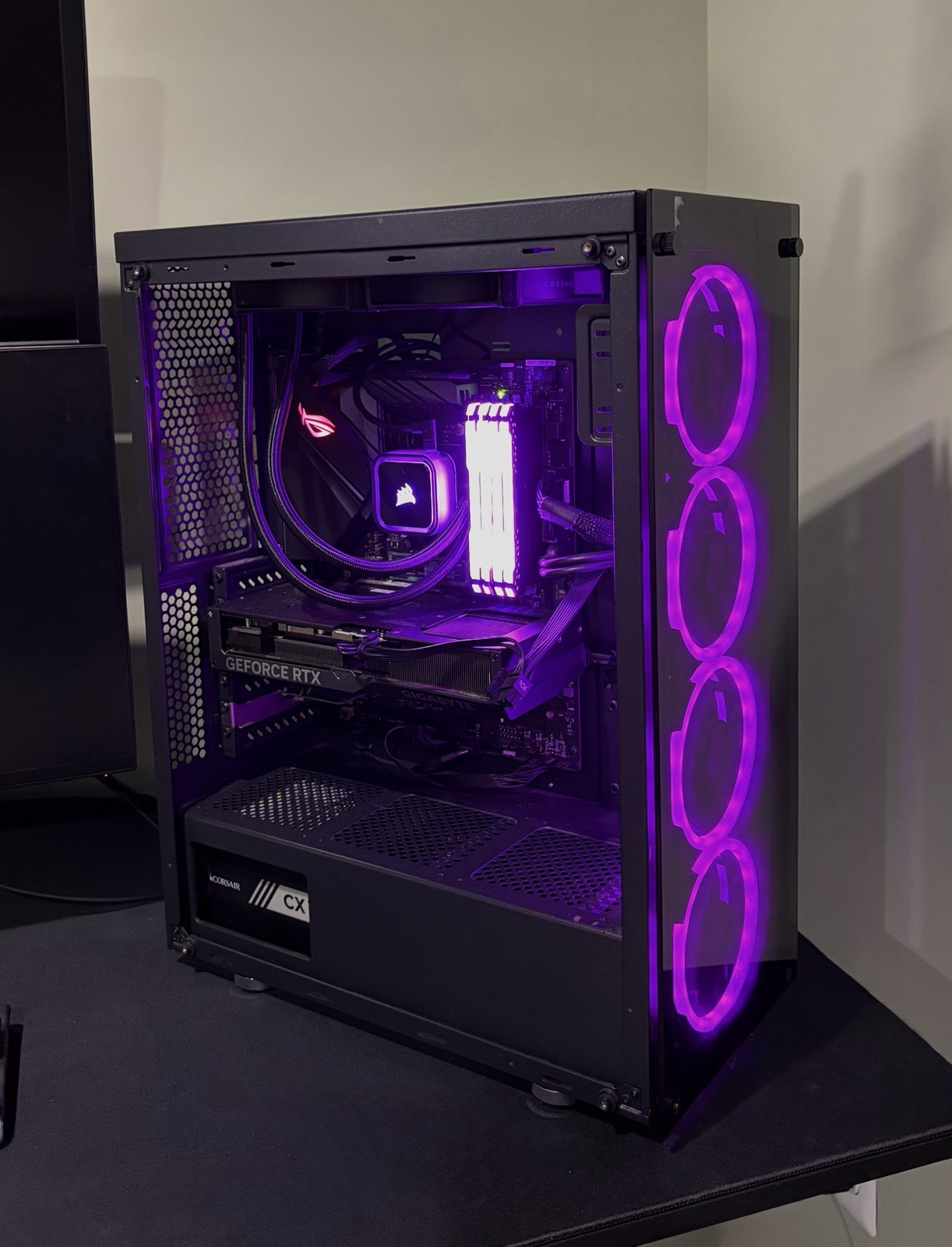 Full Tower Gaming Computer | 4070