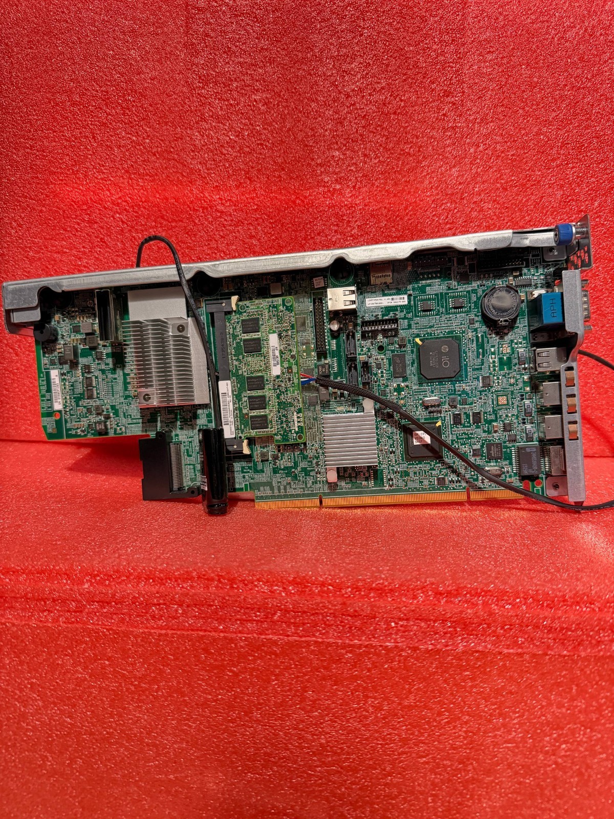 HP 802275-001 DL580 G9 Serial Peripheral Interface Riser with 2GB and battery