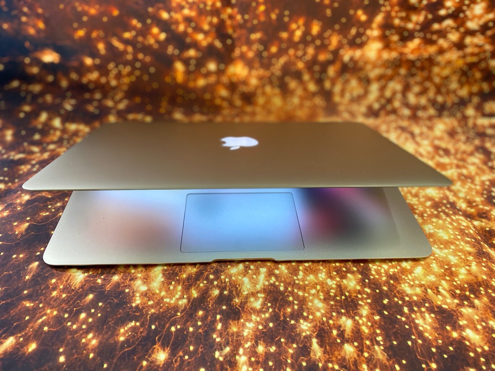 2017 Apple MacBook Air 13" Dual Core i5 8GB 128GB SSD HD. OS Monterey.