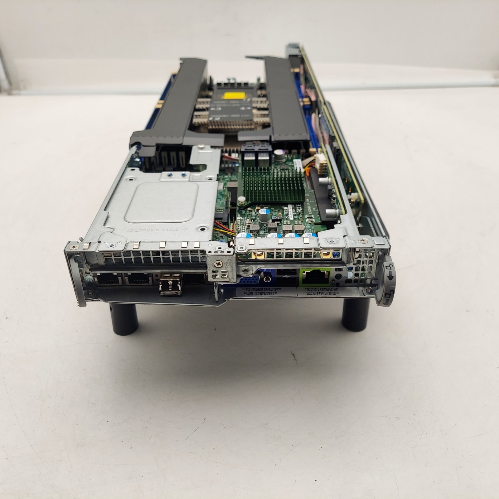 Supermicro X11DPT-B Server Node Xeon Silver 4210 2.2 GHz 32 GB Ram No OS No SSD