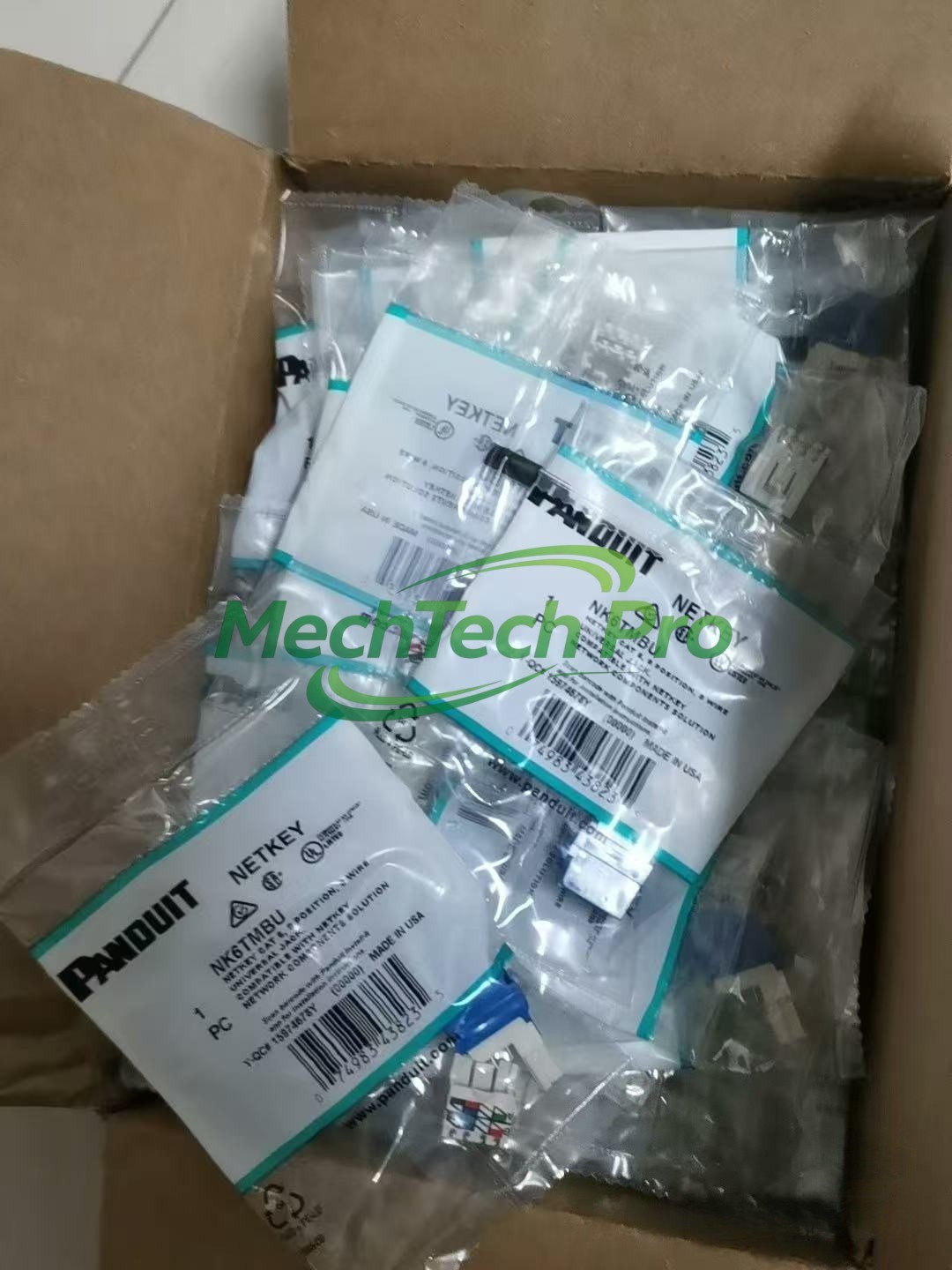 PANDUIT NK6TMBU Category 6, 8-position, 8-wire Keystonejack module (Qty 10)