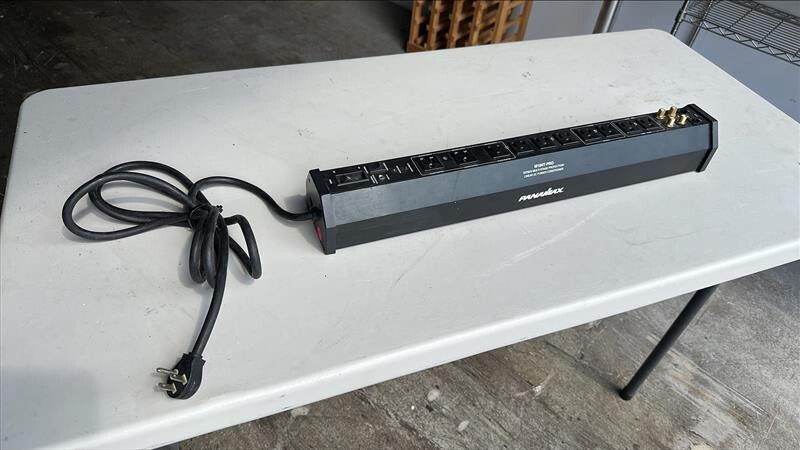Panamax M10-HT-PRO Power Conditioner- USED