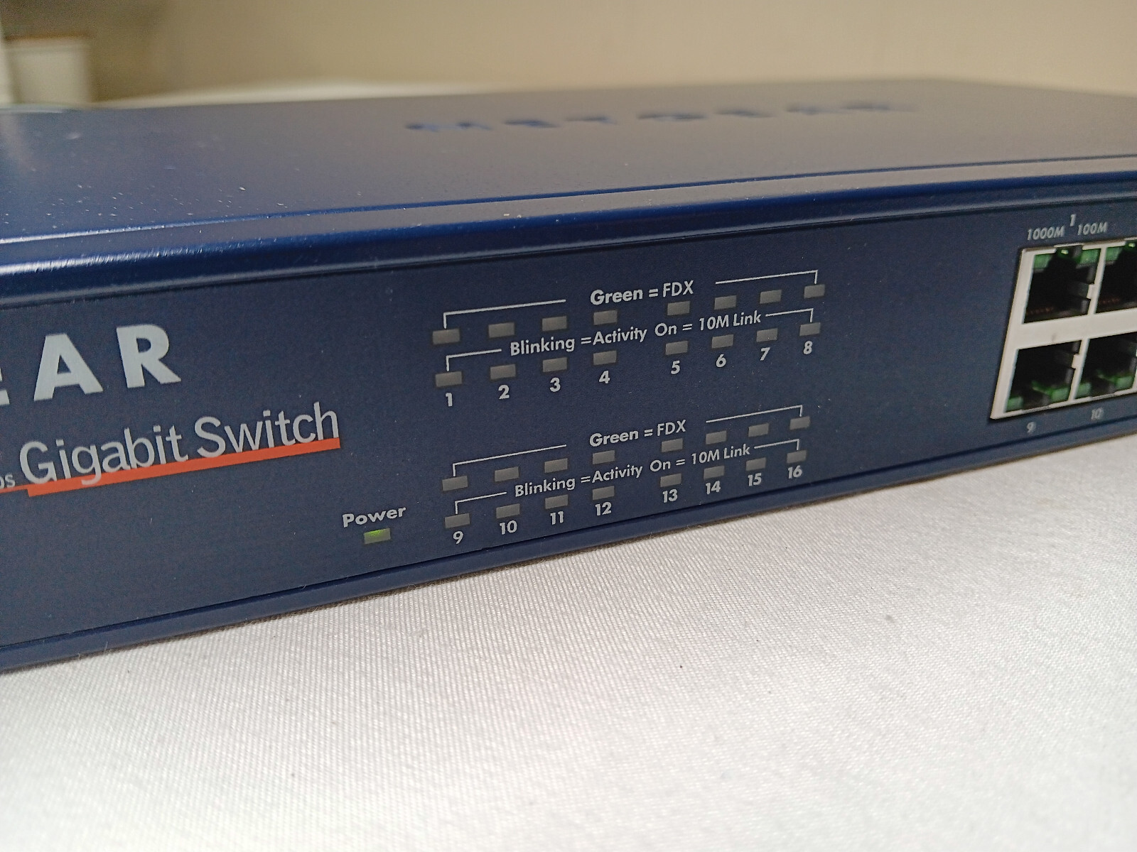 NETGEAR 16 PORT GIGABIT SWITCH - GS516T *No Accessories*