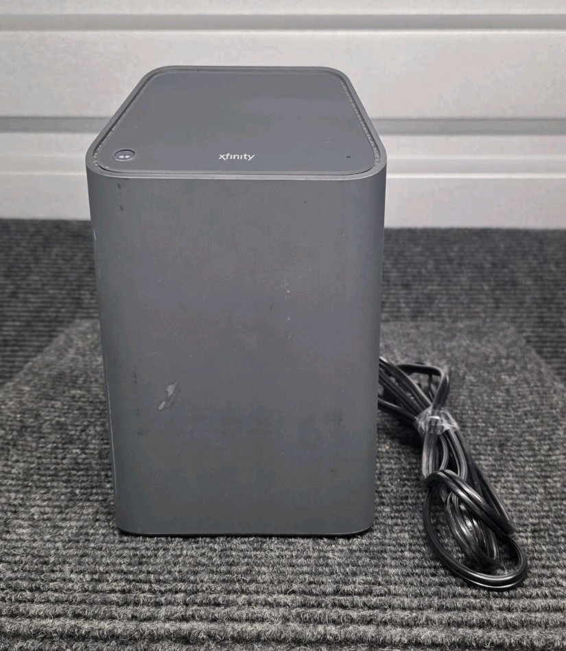 Xfinity Comcast XB6-T WiFi Router Modem Used