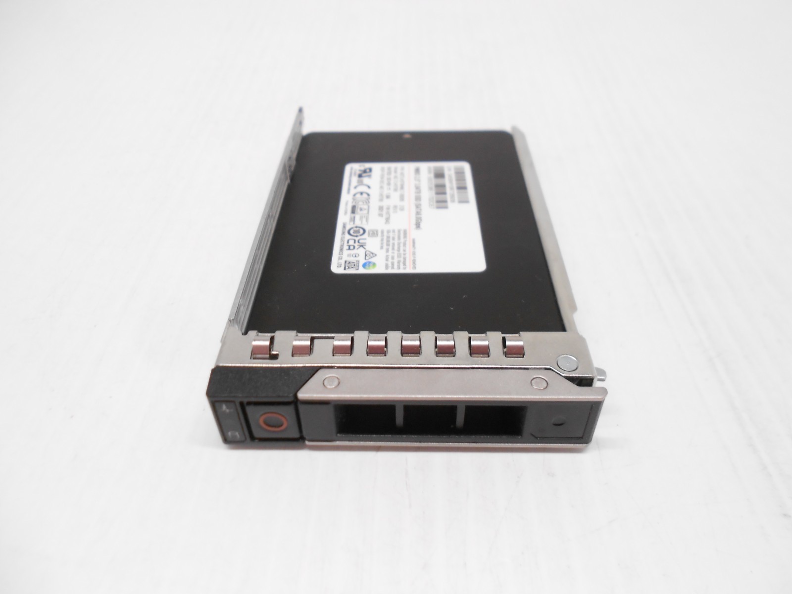 3.84TB SSD SATA 2.5 6G Dell Server Hard Drive R440 R540 R640 R740 R740XD