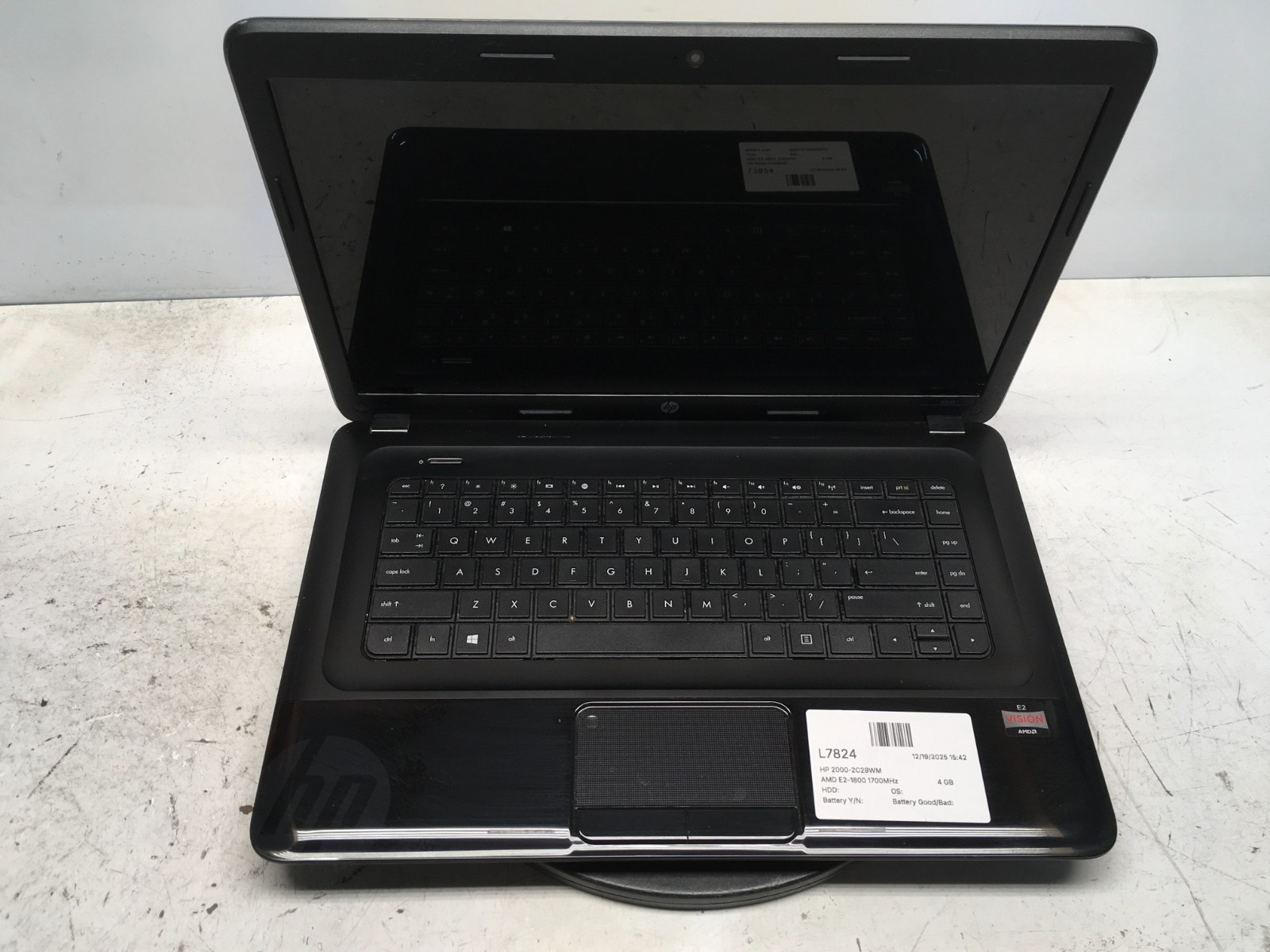 HP 2000-2C29WM AMD E2-1800 1700MHz 4 GB NO HDD