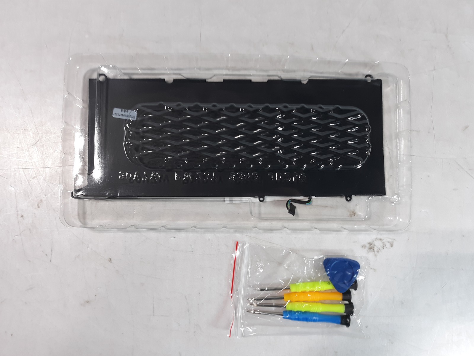 Dentsing PW23Y Laptop Battery 60Wh 7.6V Rechargeable Li-ion w/ Tools