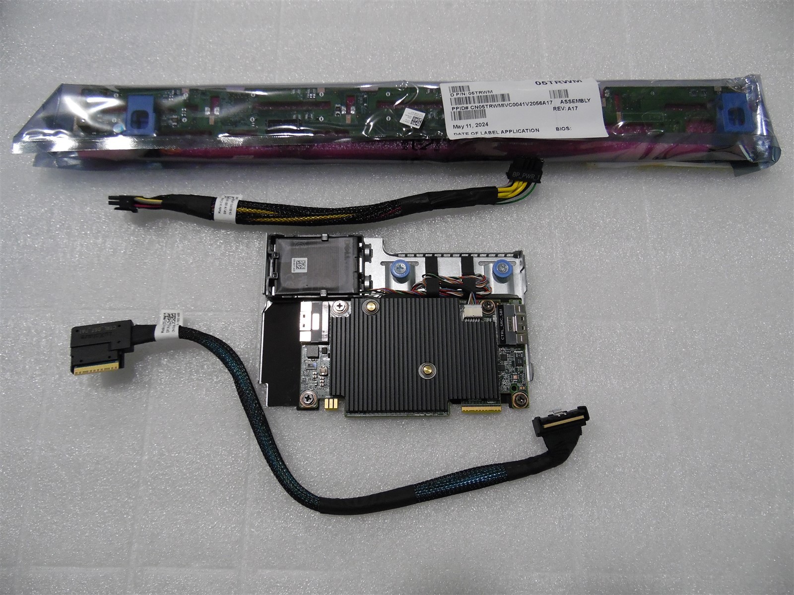 DELL POWEREDGE R450 8B SFF SERVER H755 PERC RAID 51P7W 14NTK 5TRWM BACKPLANE KIT