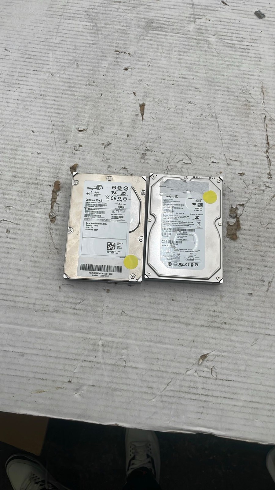 Seagate Cheetah 15K.5 146GB SAS ST3146855SS & Barracuda 320GB ST3320620AS Lot 2