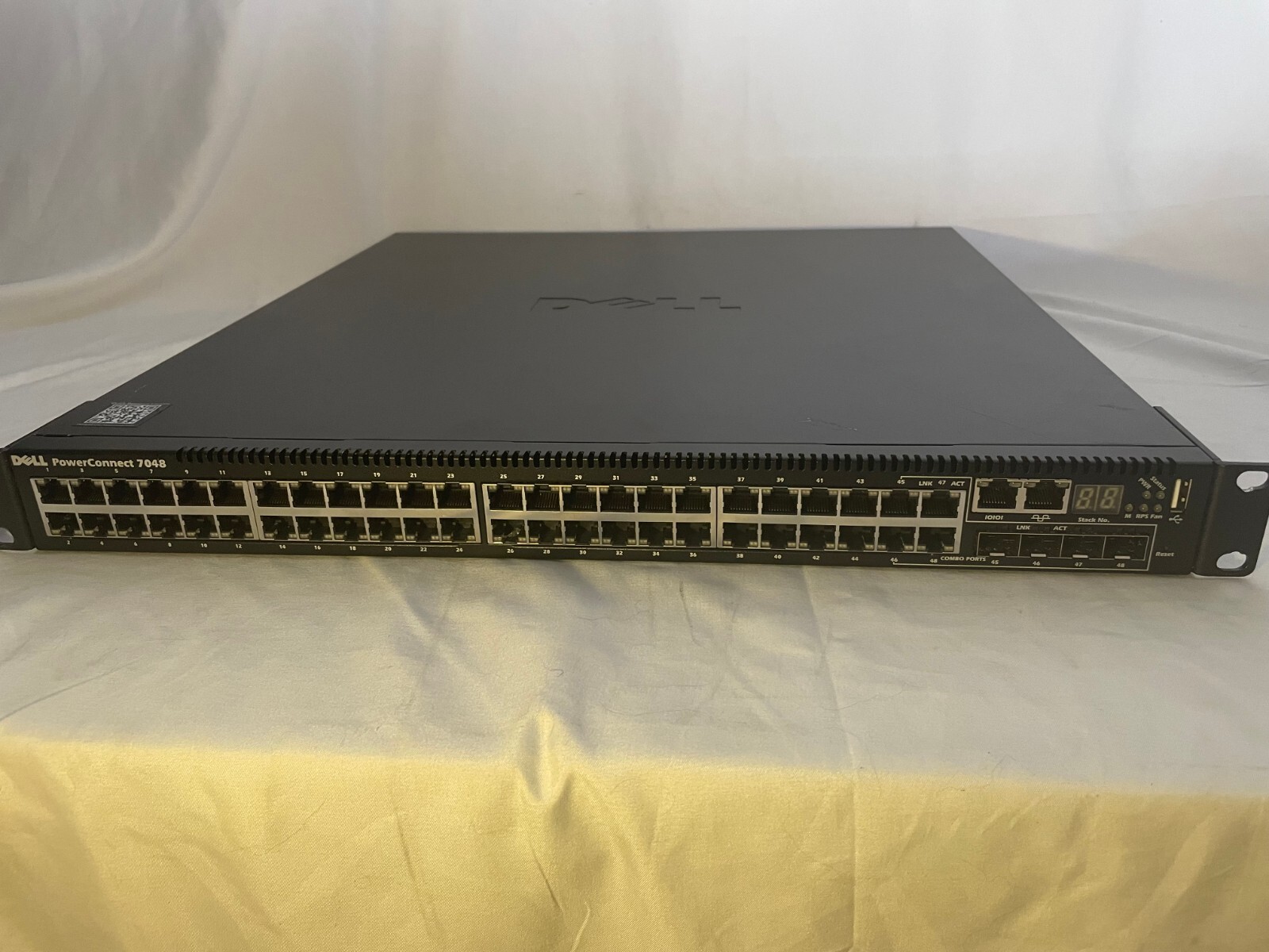 Dell PowerConnect 7048P 48-Port GbE PoE Switch 7WCFK / F2H9J w/ 10GE Stack