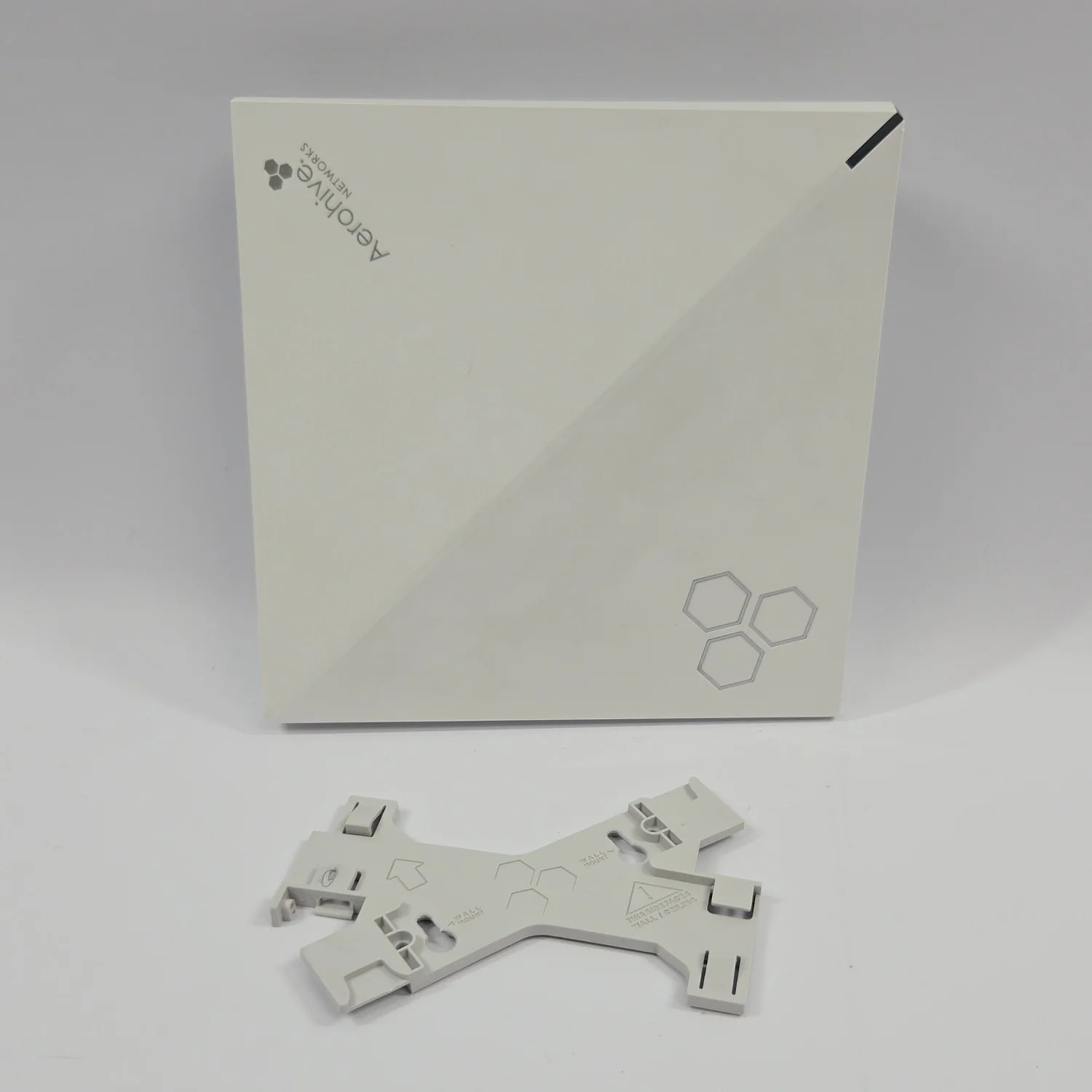 Aerohive AP250 Wireless Access Point AH-AP-250-AC-FCC Unclaimed with Mount