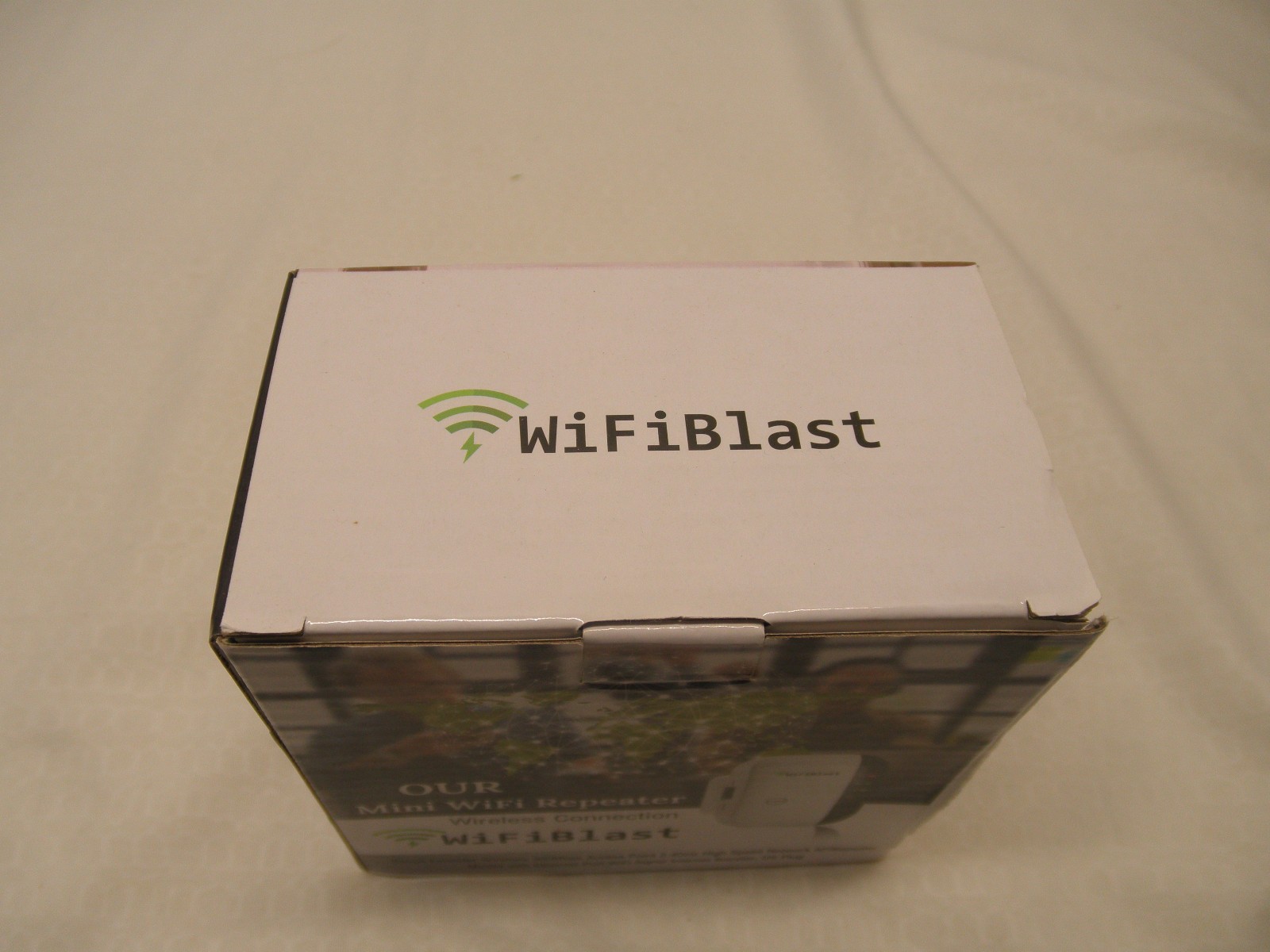 OUR Mini WiFi Repeater WiFi Blast 300MBPS Access Point 2.4GHZ - New