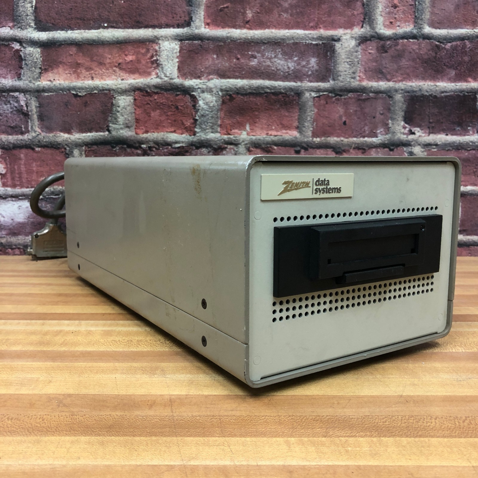 Vintage Zenith Data Systems Z-427-20 External QIC Tape Cartridge Backup Drive