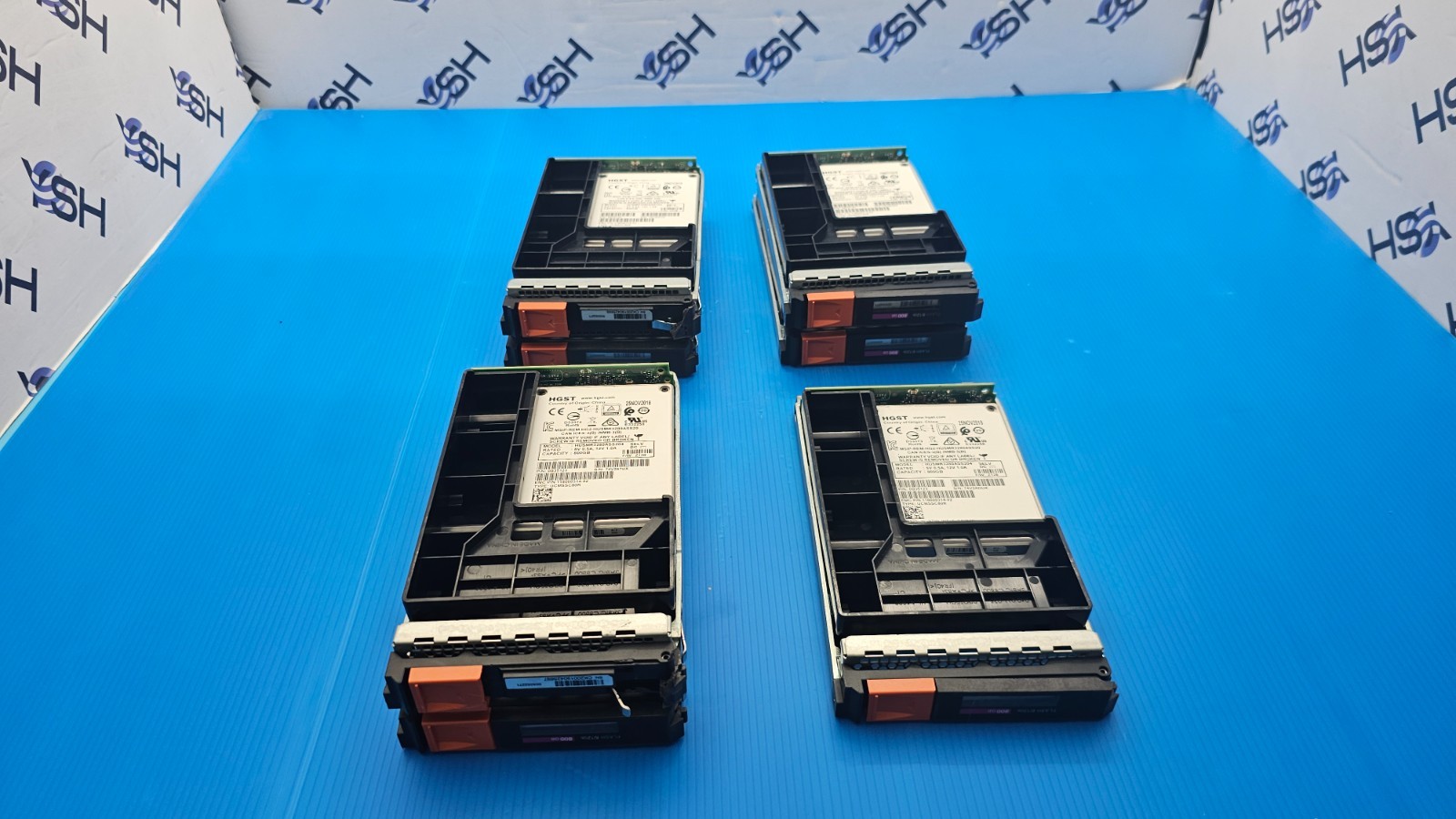HGST HUSMR3280ASS200 0B35123 EMC P/N 118000314-02 800GB SAS 512e SSD 2.5 Lot 7x