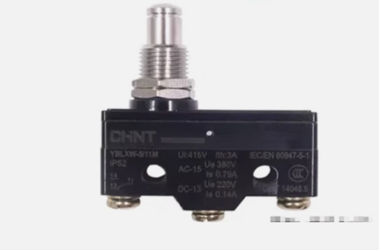 1PCS New FOR CHINT YBLXW-5/11M Limit Switch   amk