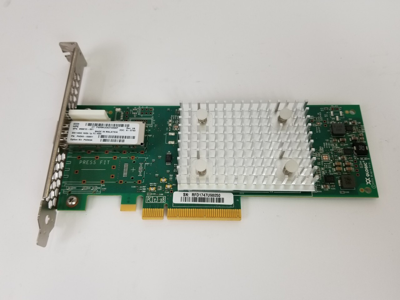 HPE StoreFabric SN1100Q 16GB Single Port - HBA (P9D93) + sfp+ 16Gb sw