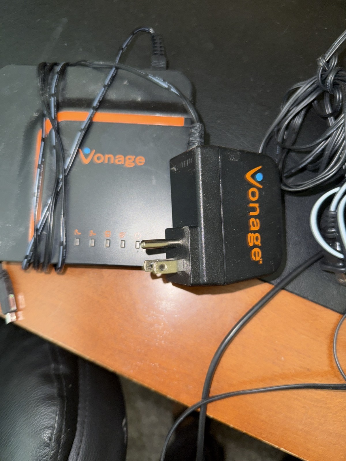 Vonage VDV23-VD Digital Phone Service VOIP Adapter w/ Power Supply